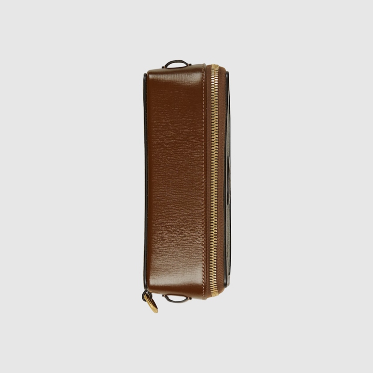 671674.92TCG.8563.006.068.0045.Light Mini bag with Interlocking G
